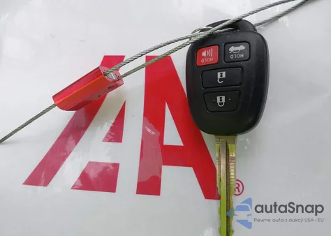 2018 Toyota Corolla Le from USA, damaged, VIN 2T1BURHE7JC006211